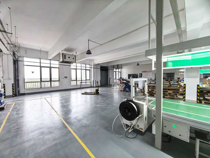 生產(chǎn)車間制冷降溫，安裝蒸發(fā)冷省電空調(diào)-臥式射流空調(diào)機(jī)組