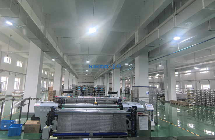 星科蒸發(fā)冷省電空調(diào)-立式管道機(jī)應(yīng)用于碳纖維生產(chǎn)車(chē)間，制冷降溫